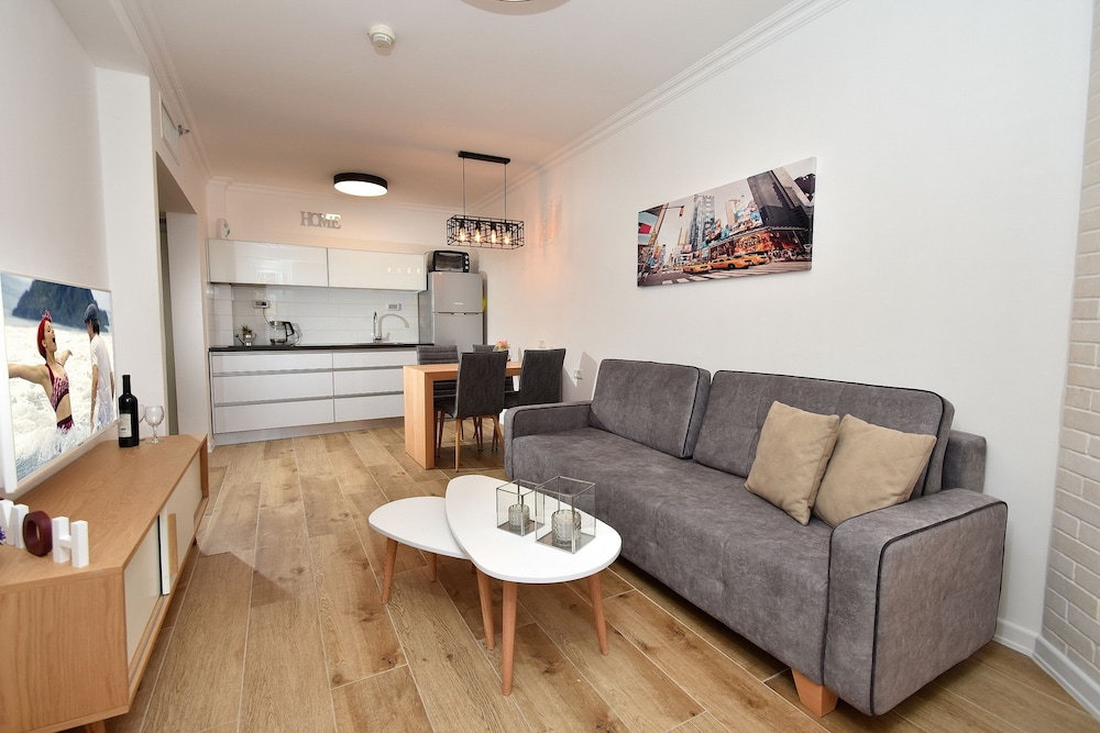 Premium Apartment, 1 Double Bed with Sofa bed, Lake View, Beachfront photo 1