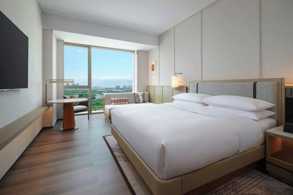Premier Room, 1 King Bed