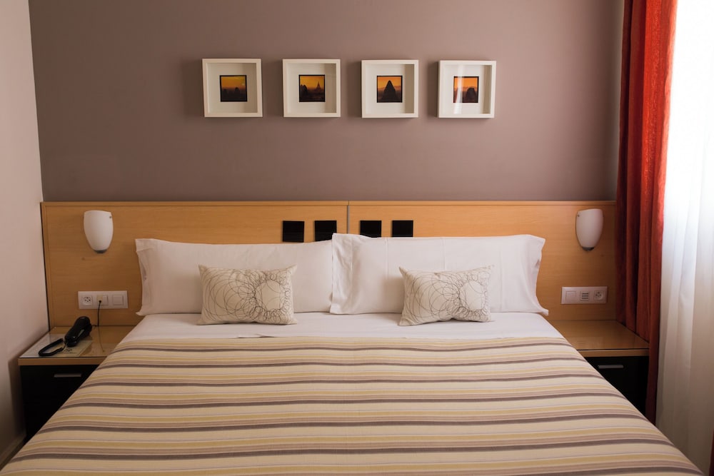 Habitación Doble Estándar o con Camas Gemelas