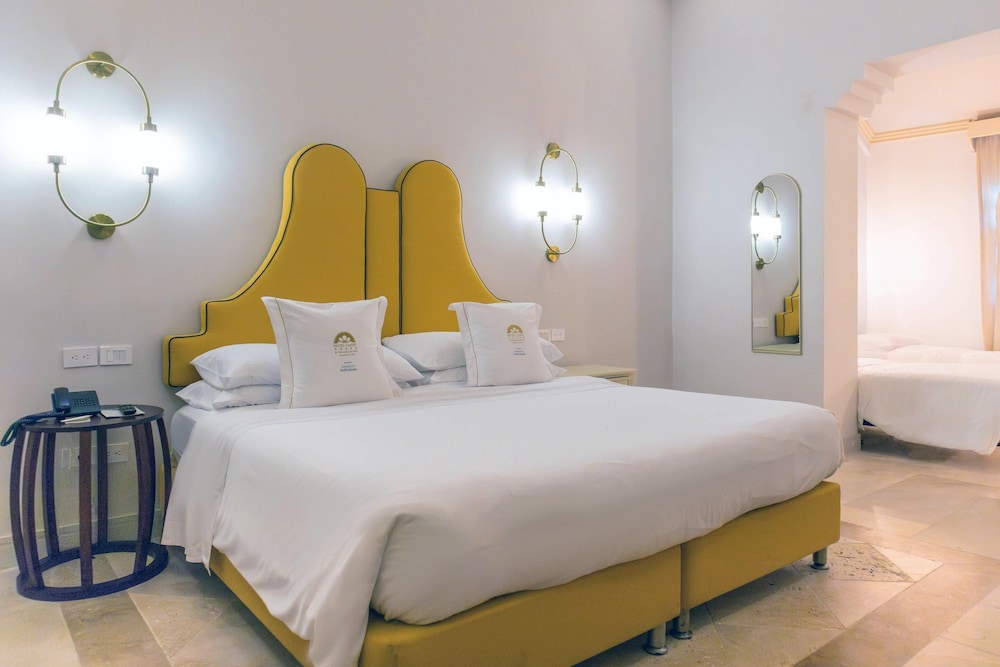 Room, Multiple Beds, Non Smoking - Photo 7