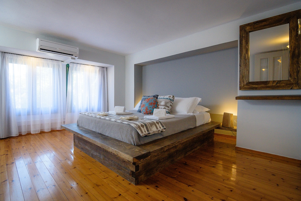 Design House, 2 Bedrooms