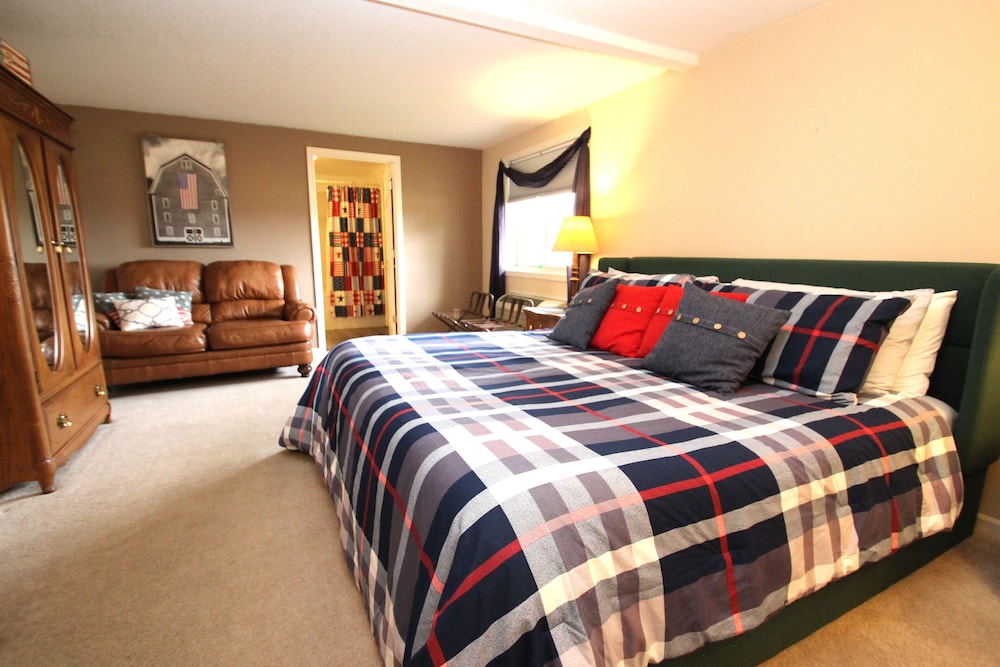 Suite 3 photo 1