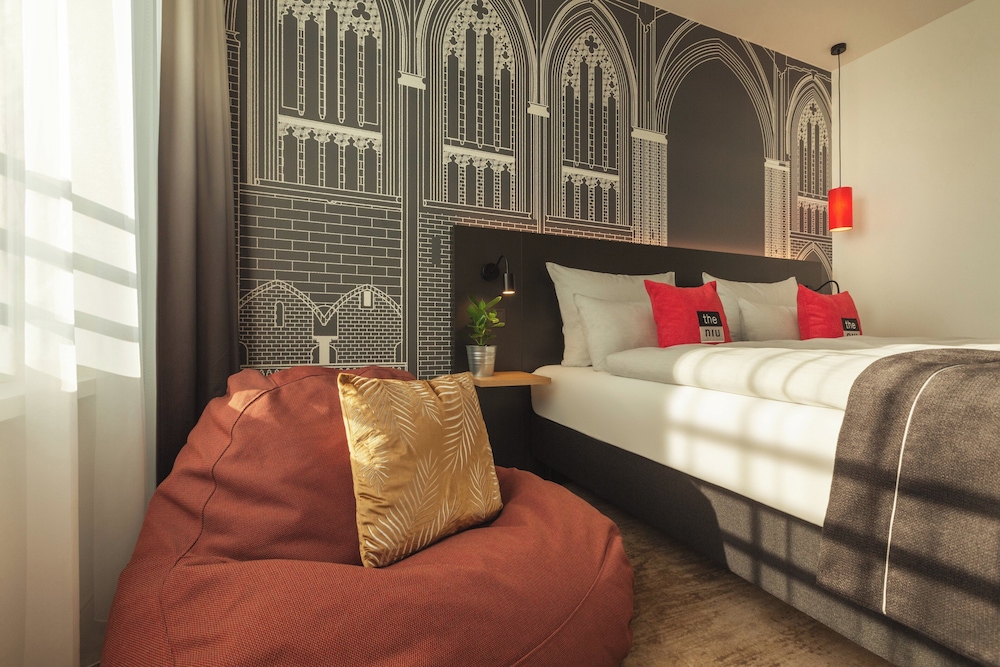 Standard Room, 1 Queen Bed, Accessible (Up to 3 Adults) - Photo 5