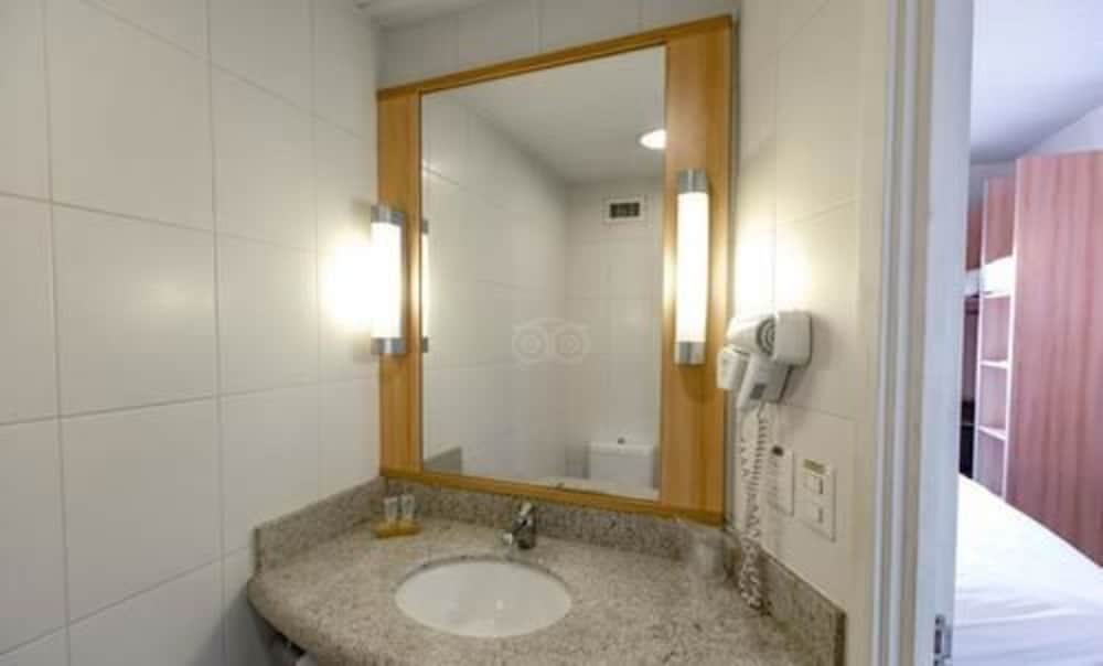 Room, Multiple Beds photo 2