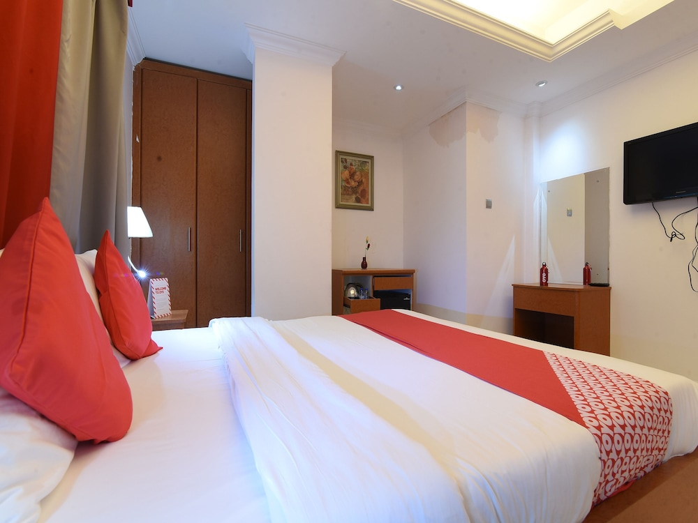 Deluxe suite photo 1