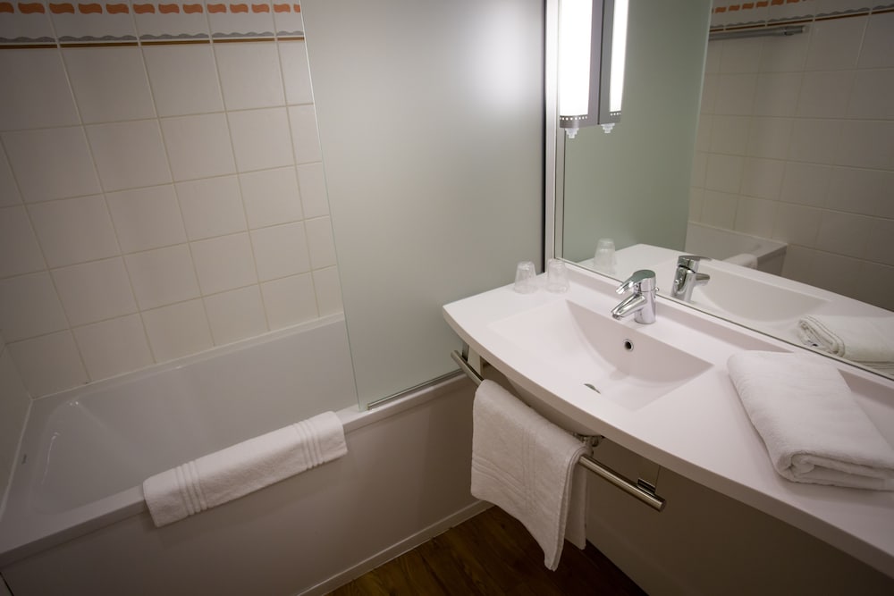 Standard Room, 1 Double Bed with Sofa bed photo 2
