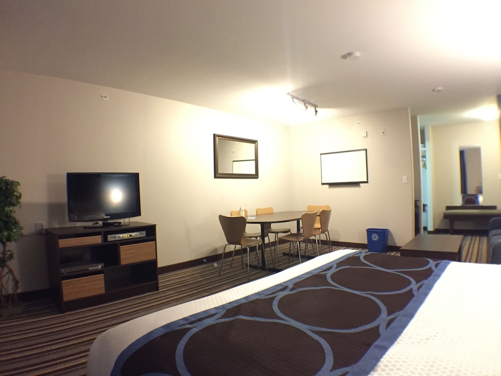 Business Room, 1 King Bed - Photo 4
