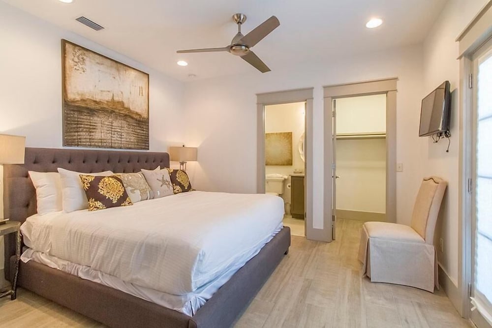 House, 6 Bedrooms, Ocean View, Beachfront