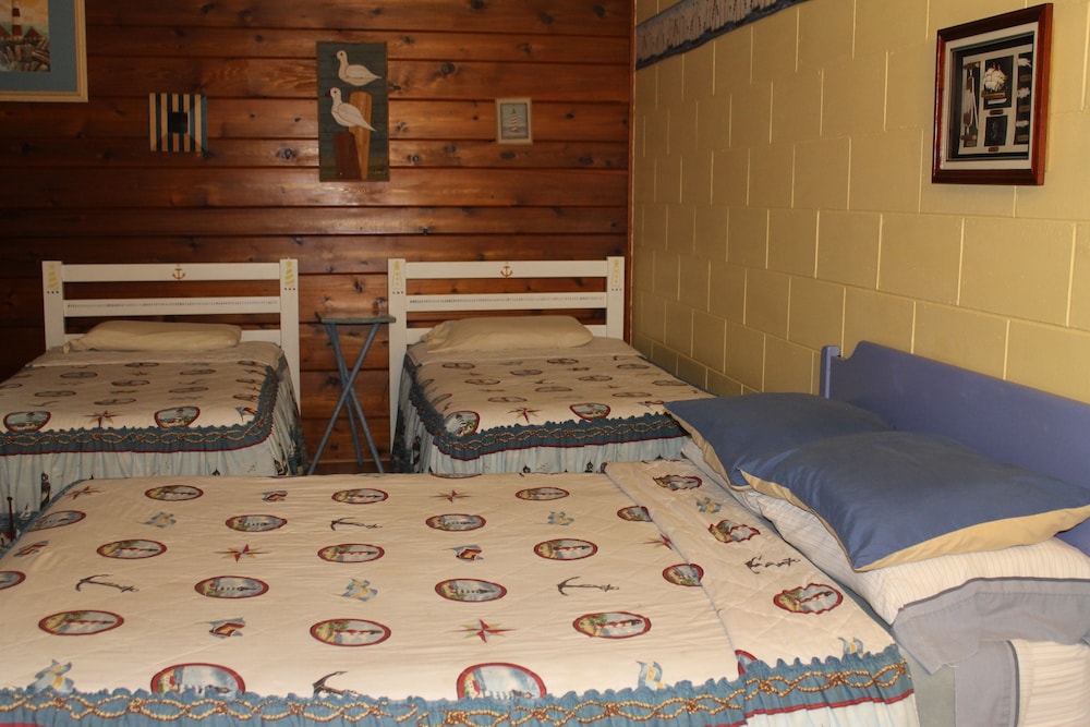 Family Room, Multiple Beds, Refrigerator & Microwave photo 1