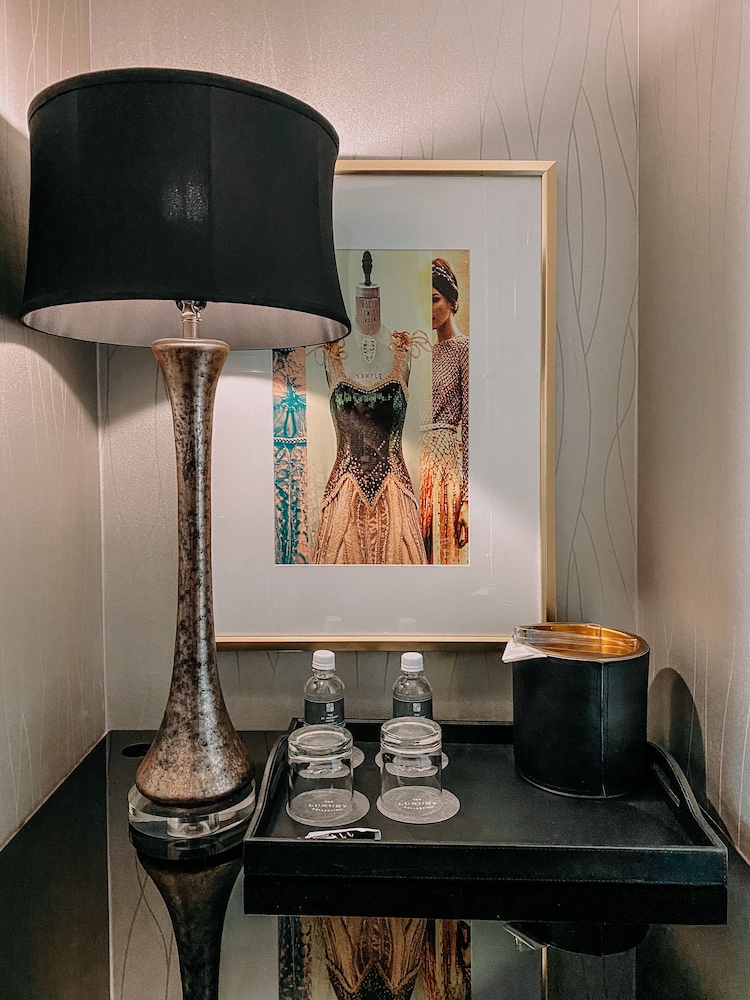 Deluxe Suite, 1 Bedroom - Photo 3
