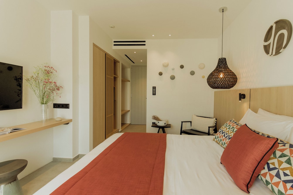 Double Room - Photo 2