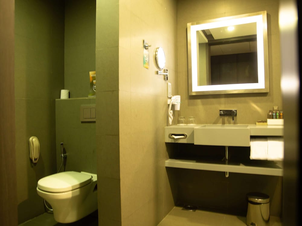 Presidential Suite thumbnail 6