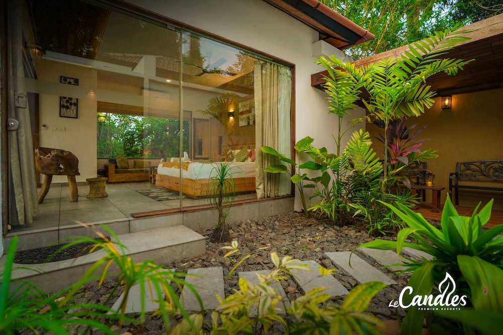 Premium Villa - Photo 3