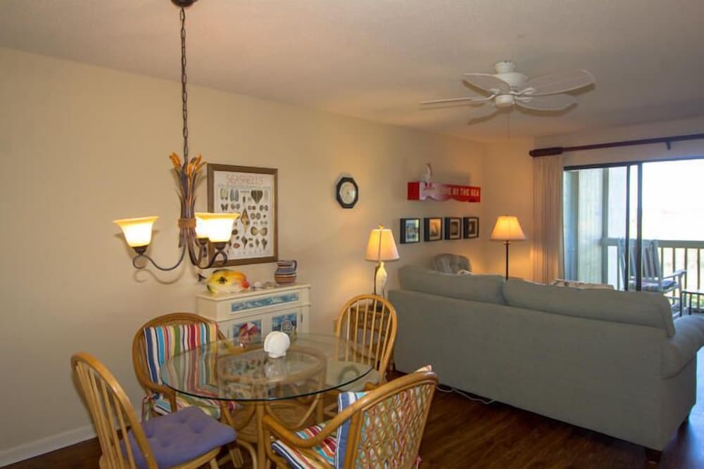 House, 1 Queen Bed with Sofa bed, Balcony photo 3