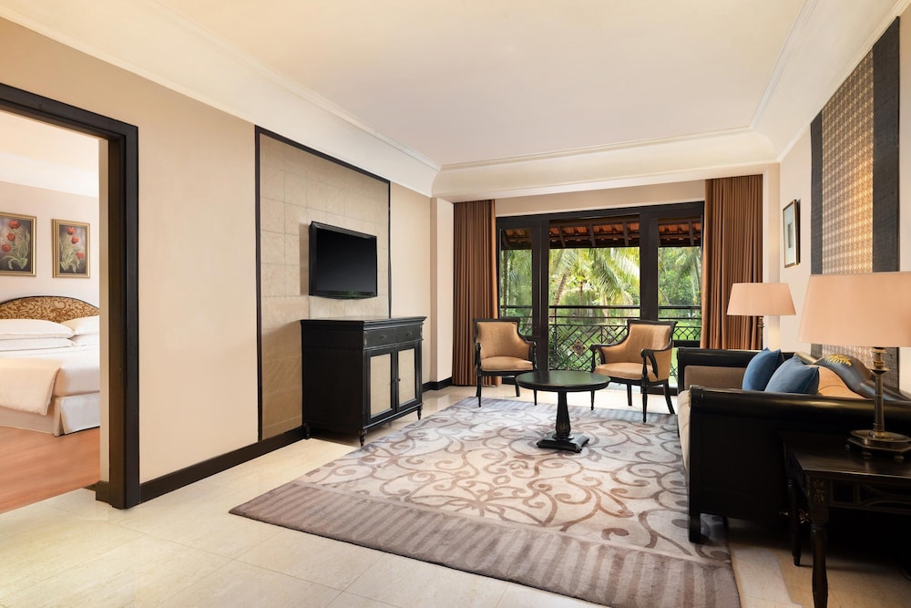 Junior Suite, 1 Bedroom, Non Smoking - Photo 1