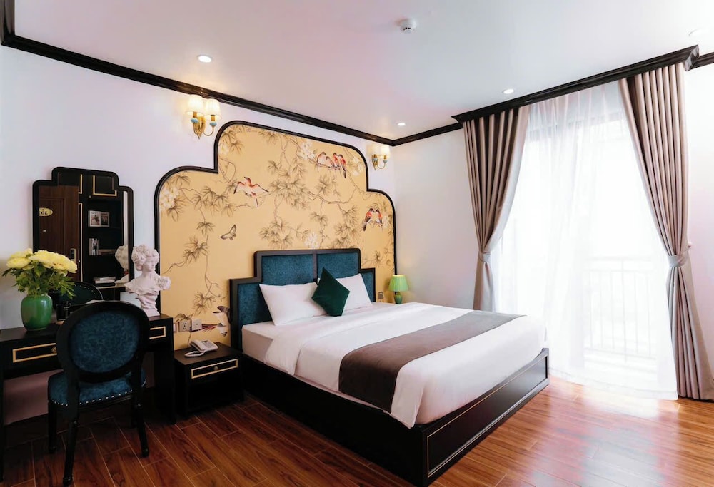 Deluxe Double Room, City View
