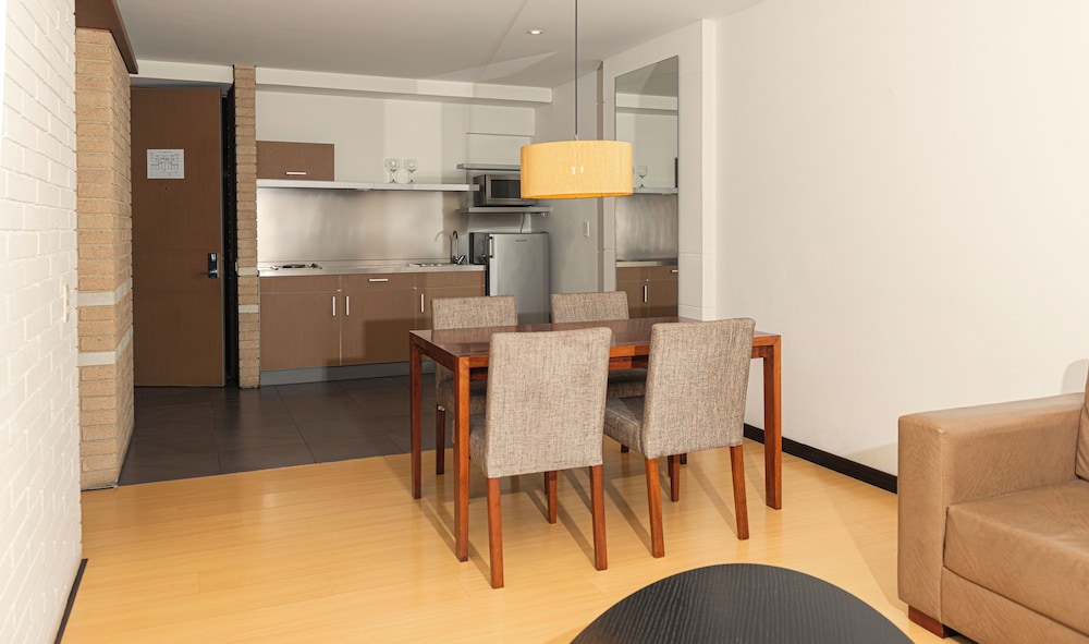 Grand Loft, 2 Queen Beds - Photo 2