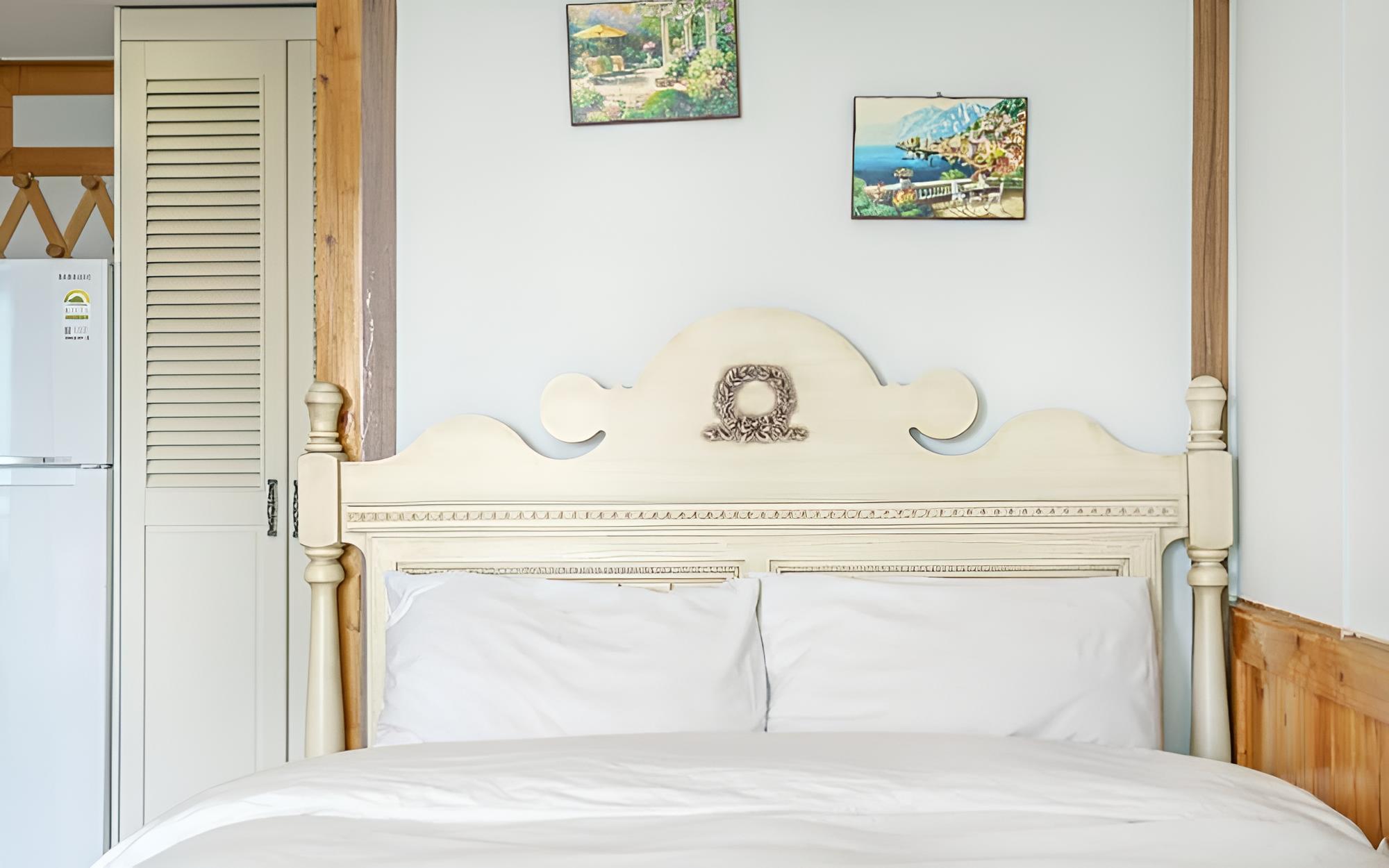 Room (Haedong 302 (ocean view)) - Photo 11