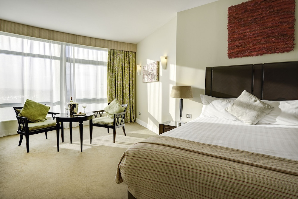 Signature Double Room thumbnail 5