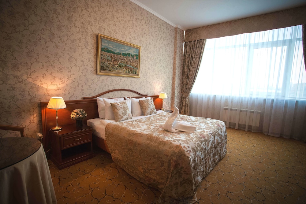 Suite, 1 Bedroom photo 1