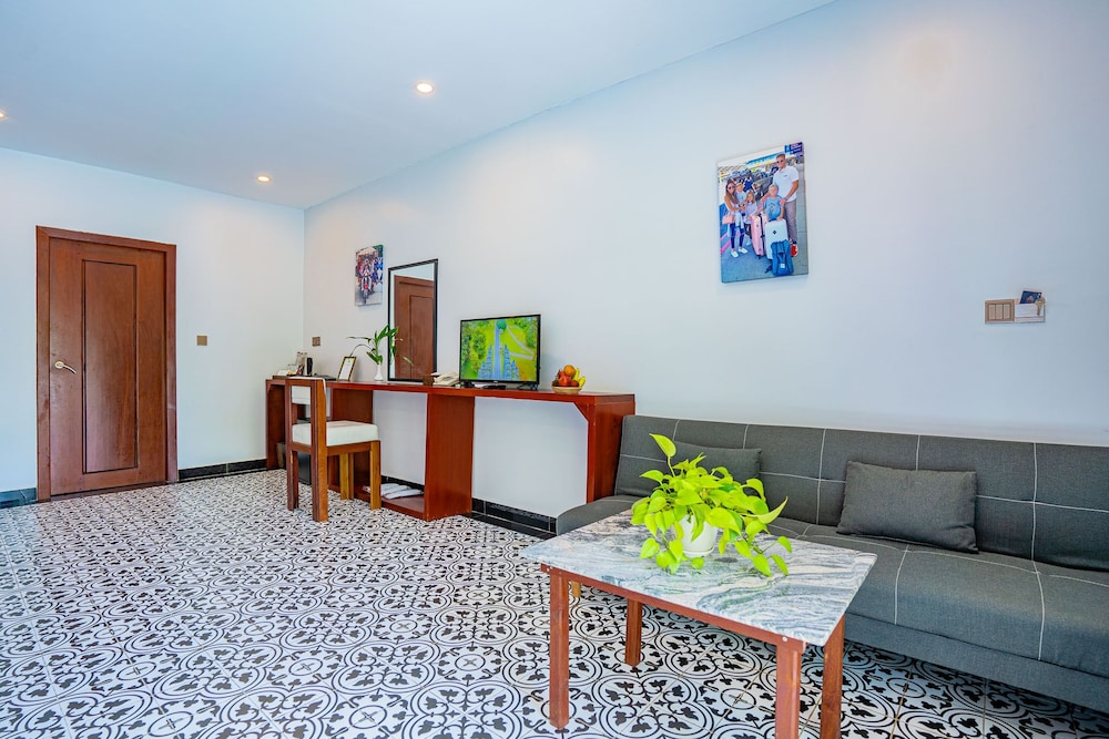 Family Triple Room - Photo 5