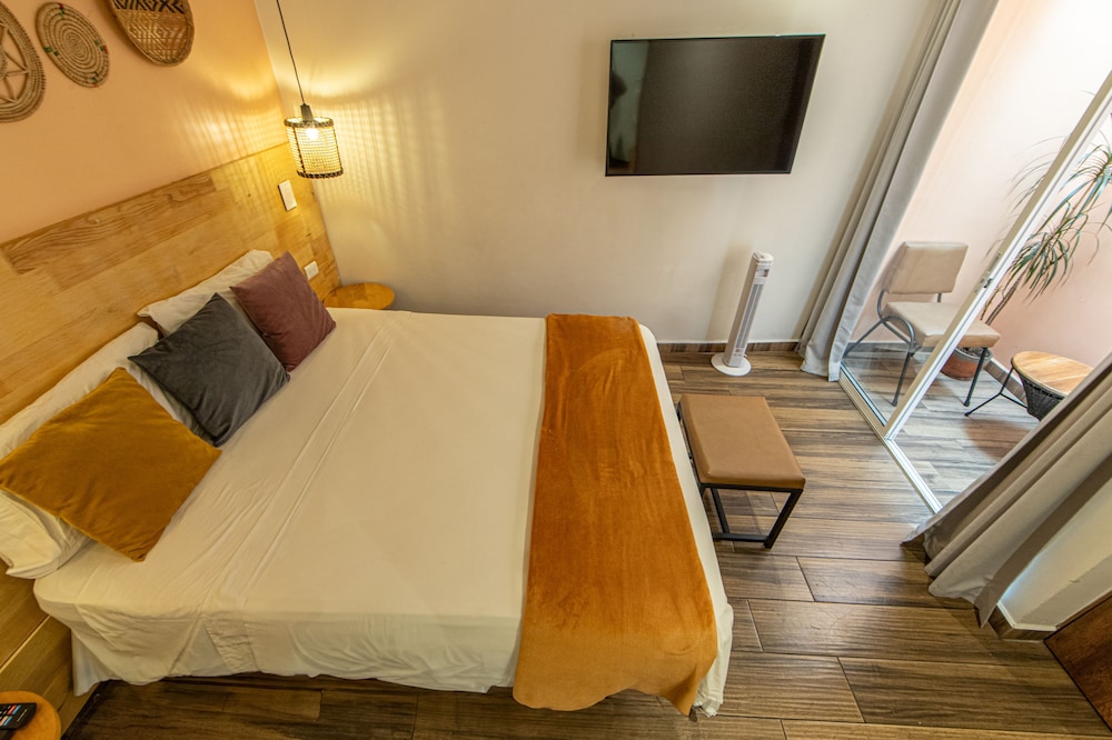 Traditional Double Room, Patio - Photo 3