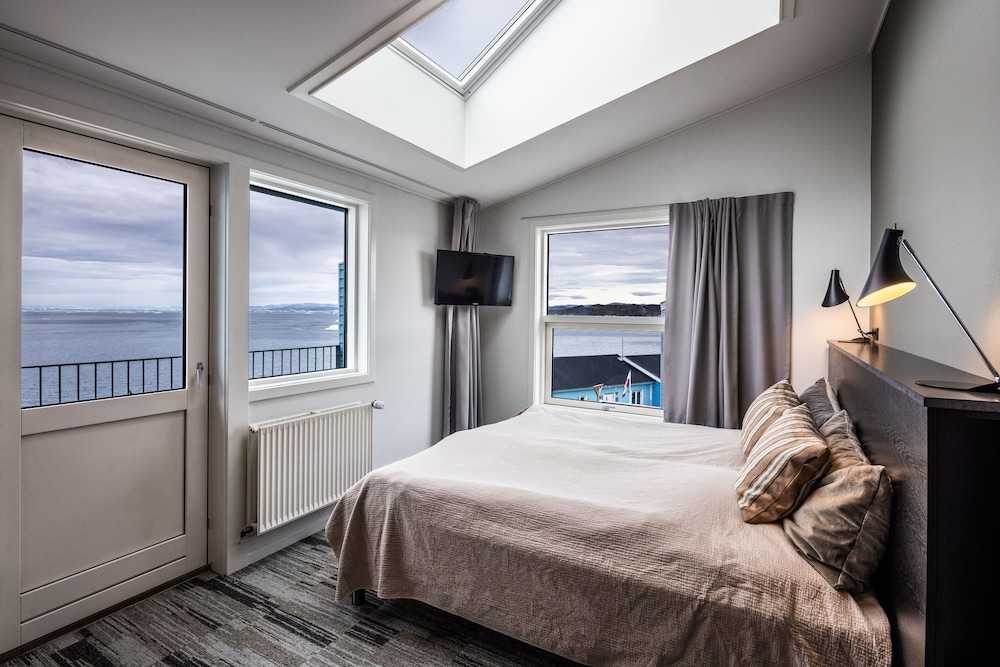 Deluxe Room, Patio, Sea View photo 1