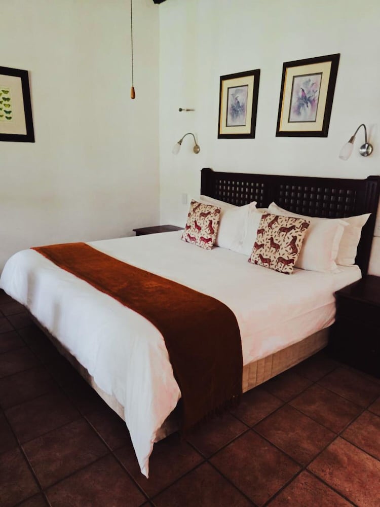 Standard Room, Lake View photo 2