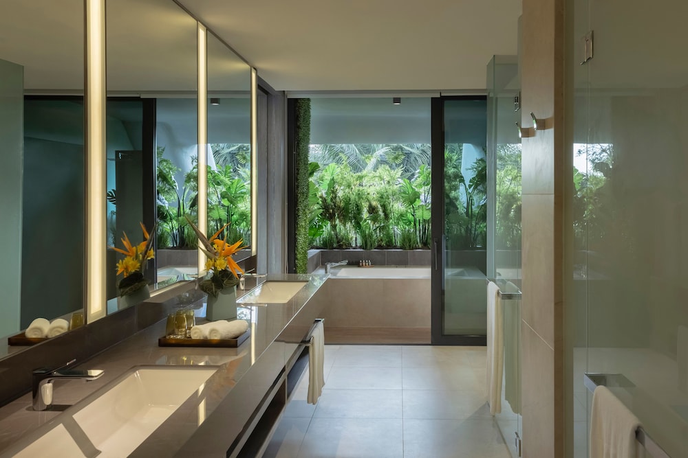 Suite, Pool View (Verandah) thumbnail 6