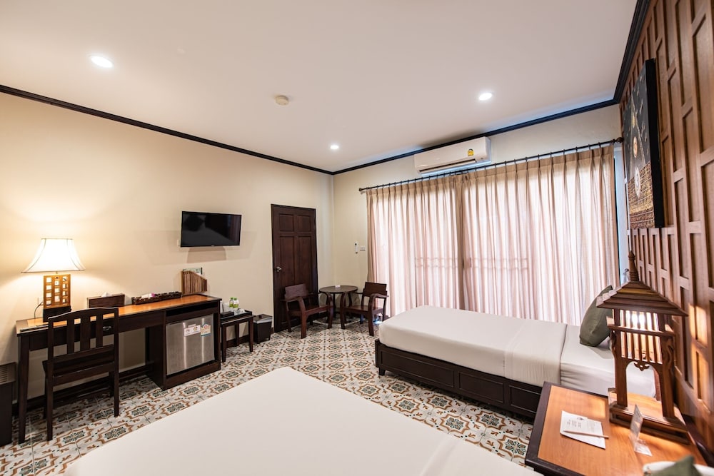 Superior Double or Twin Room, 1 Double or 2 Twin Beds, Non Smoking - Photo 4