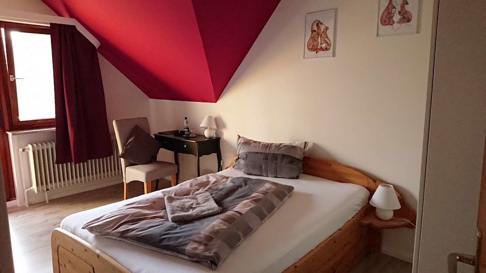 Single Room photo 2