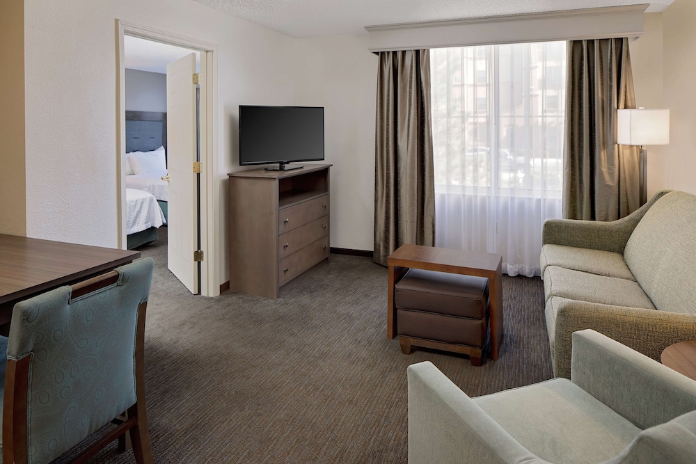 Suite, 2 Double Beds - Photo 3