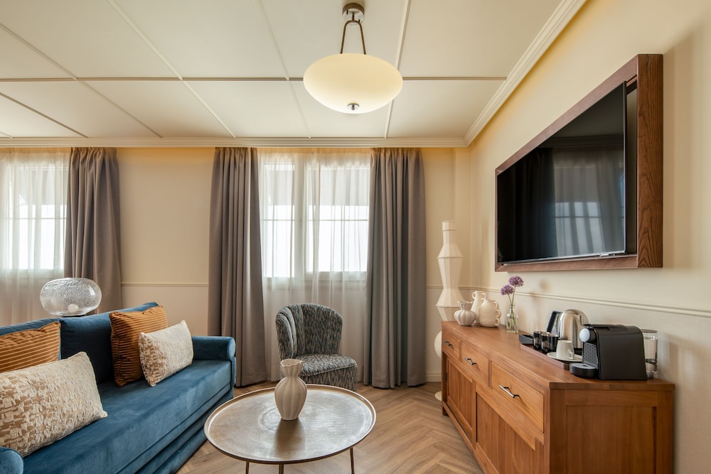 Junior Double Room Single Use