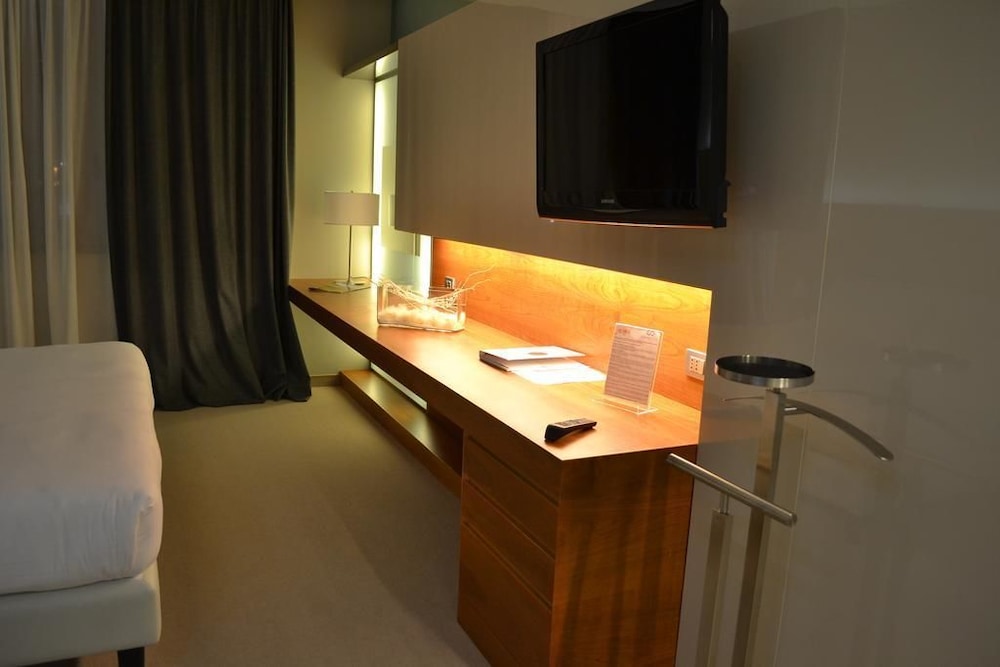 Executive Suite, 1 King Bed, Hot Tub photo 2