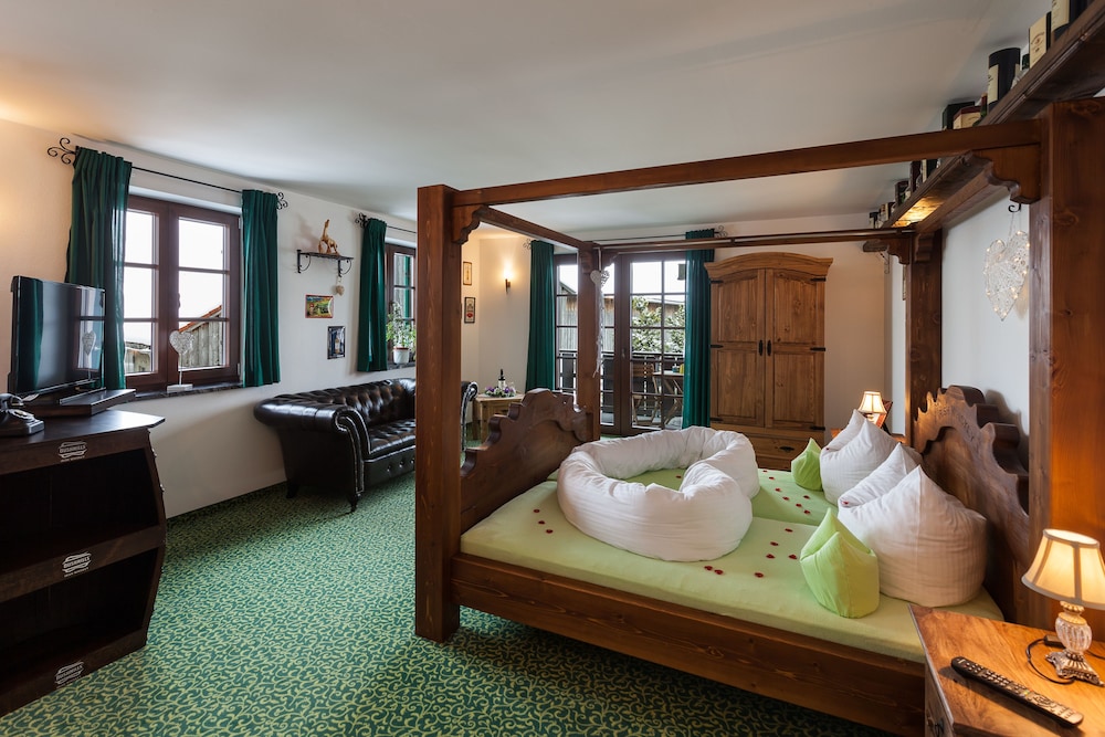 Honeymoon Suite, Balcony (Irish Whiskey Suite, Kitchen) photo 3