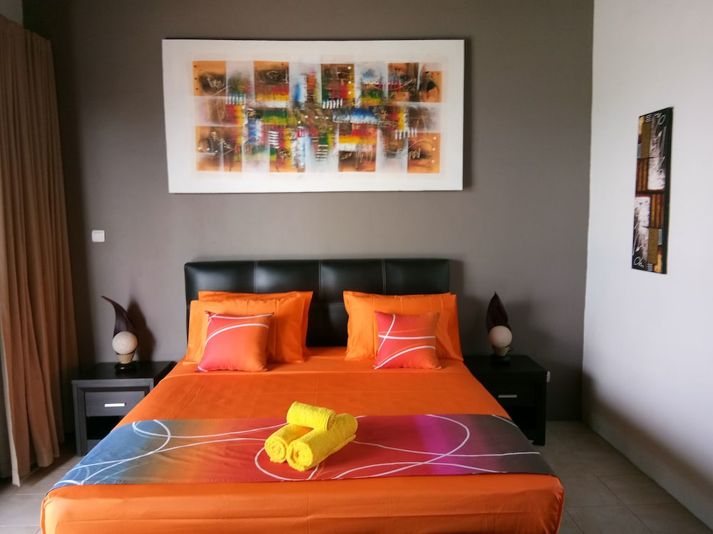 Deluxe Villa, 1 King Bed, Non Smoking photo 1