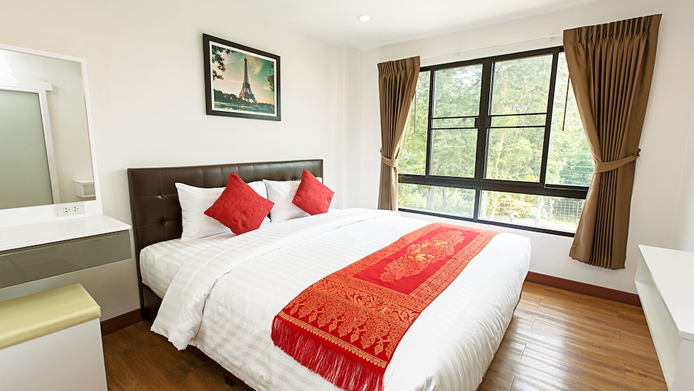 Deluxe Premier Room photo 1