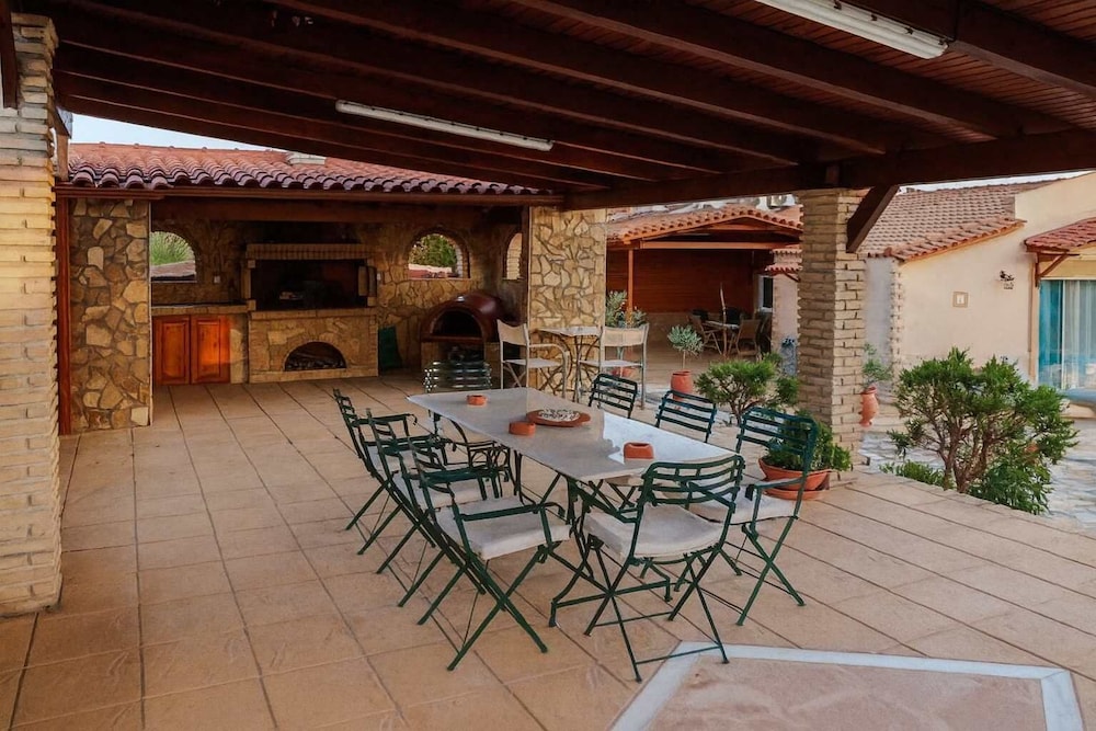 Atlas Villa Beachfront Sea View Escape, Billede 45
