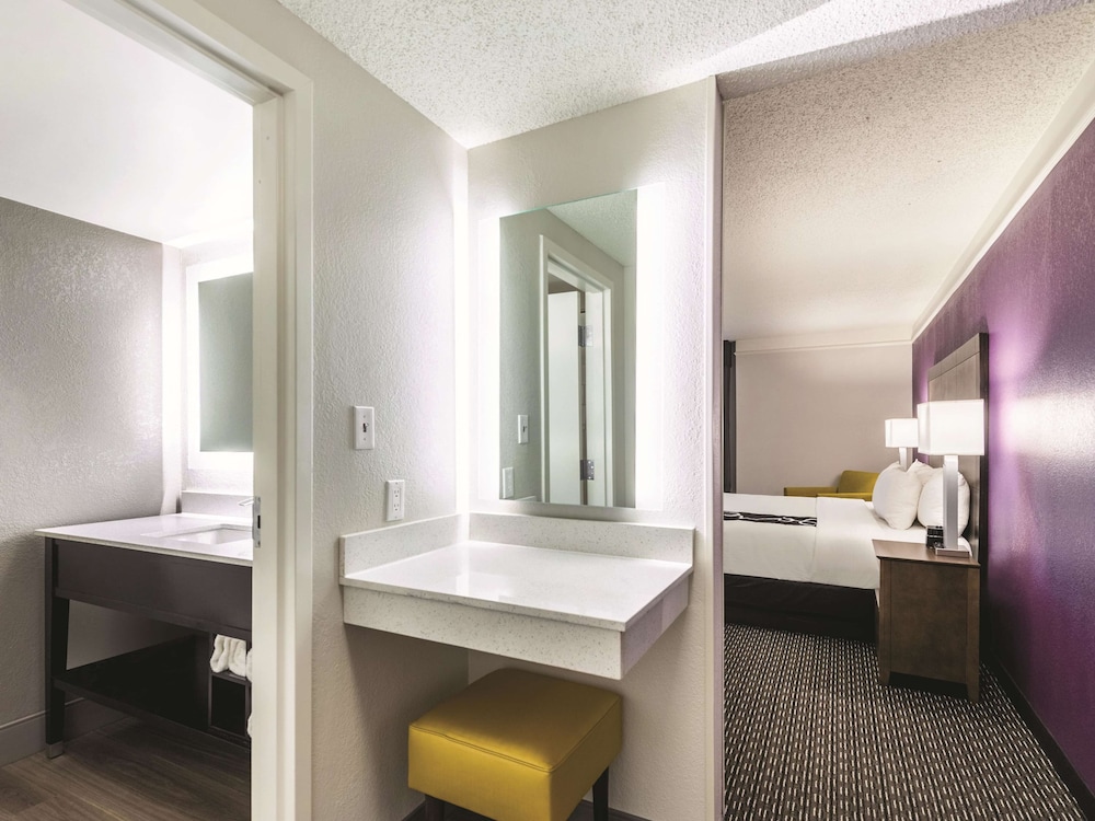 Suite, 1 Bedroom, Non Smoking - Photo 4