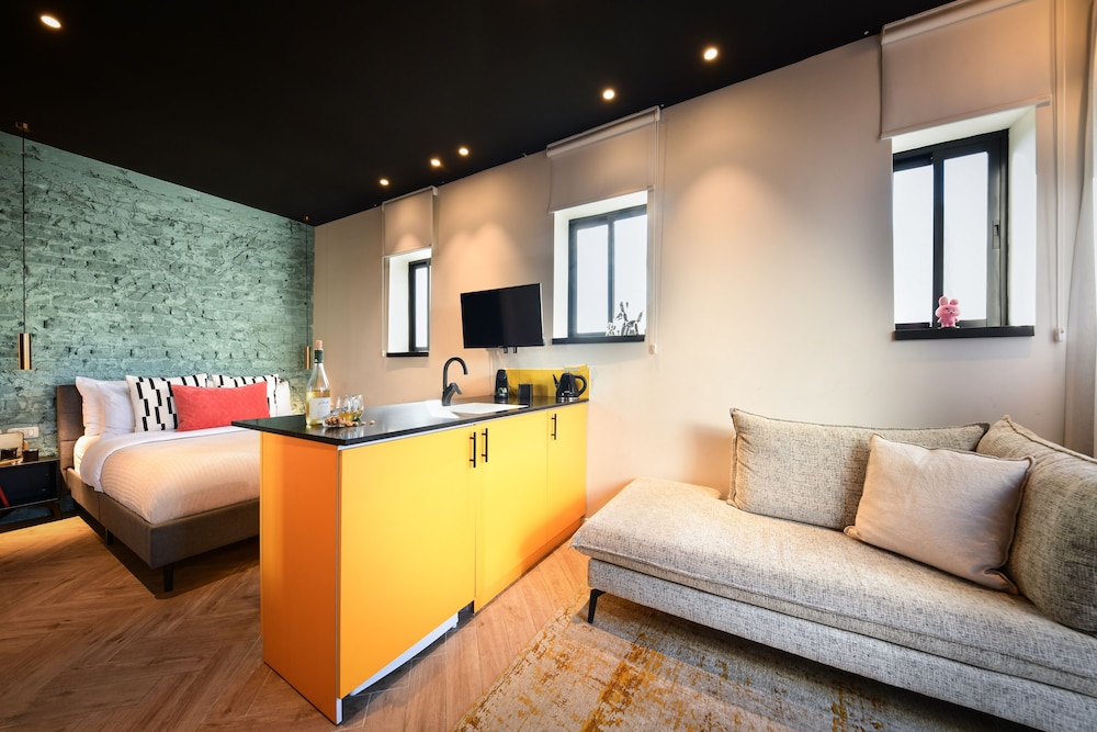 Suite with Terrace - Photo 1