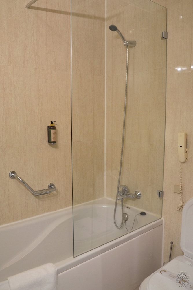 Superior Double or Twin Room - Photo 10