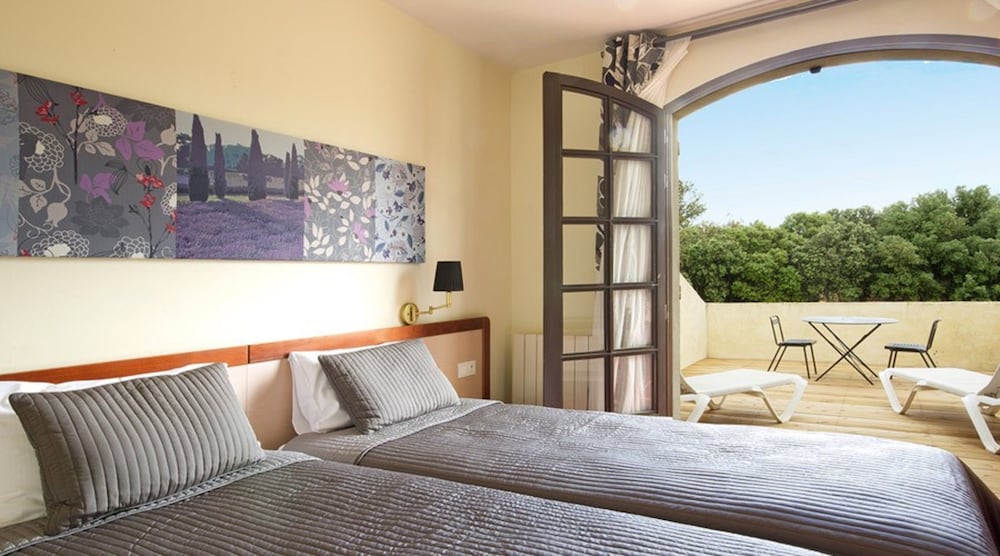 Standard Double or Twin Room, Terrace photo 2