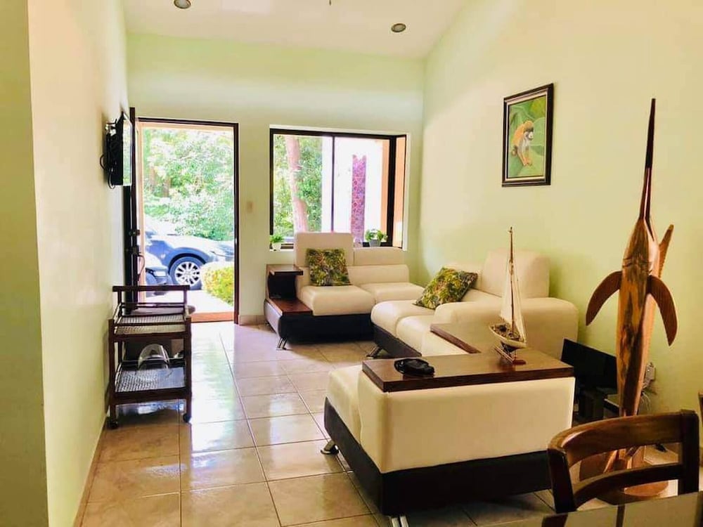 House, 3 Bedrooms, Smoking, Private Pool photo 1
