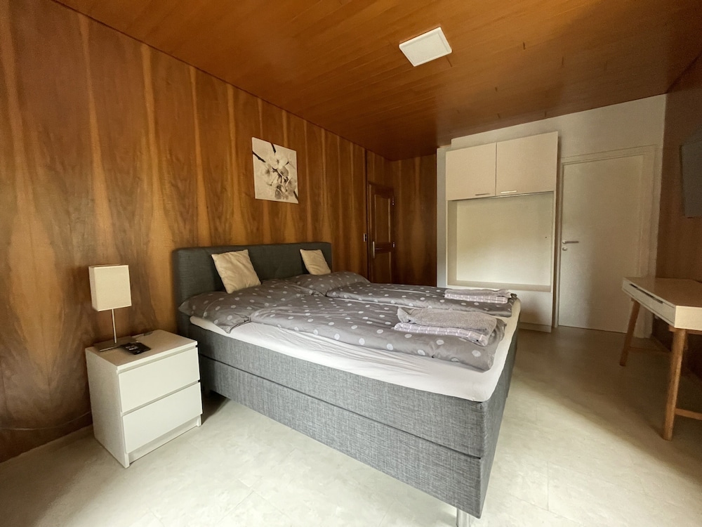 Standard Double Room, Private Bathroom (Altbau)