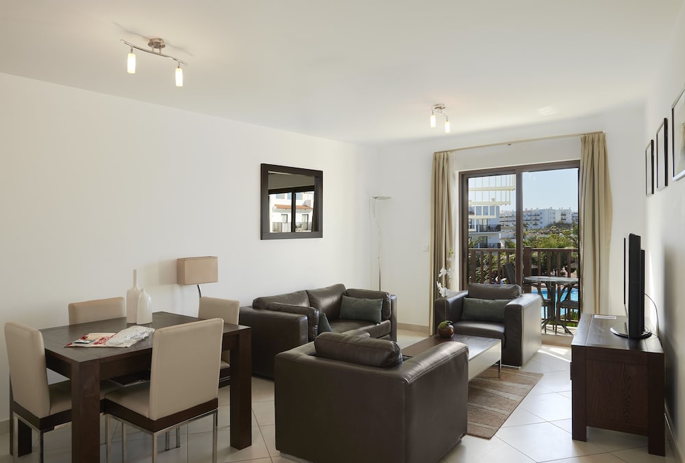 Suite, 3 Bedrooms (Sol 2 Adults + 3 Children)