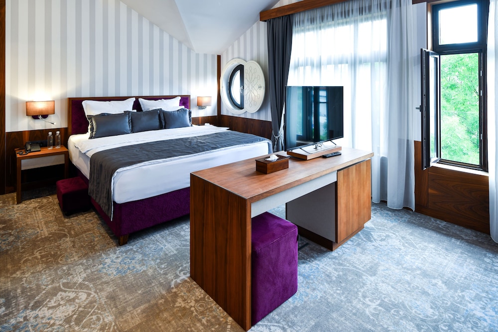 King Double Room, 1 Bedroom photo 1