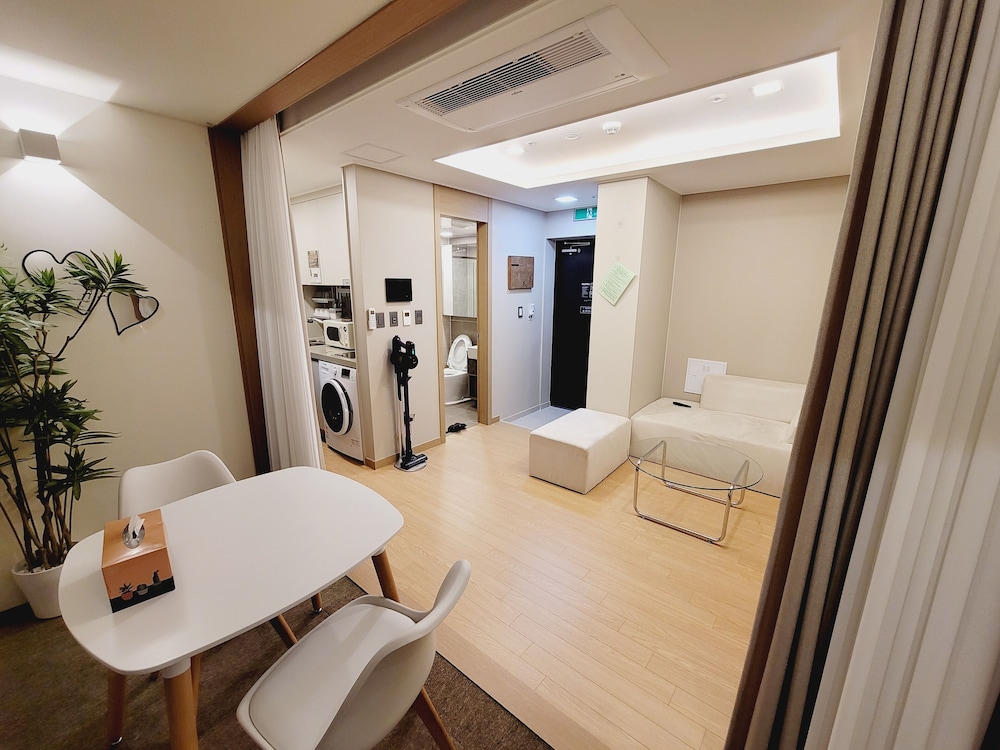 Premier Twin Room, Sea View