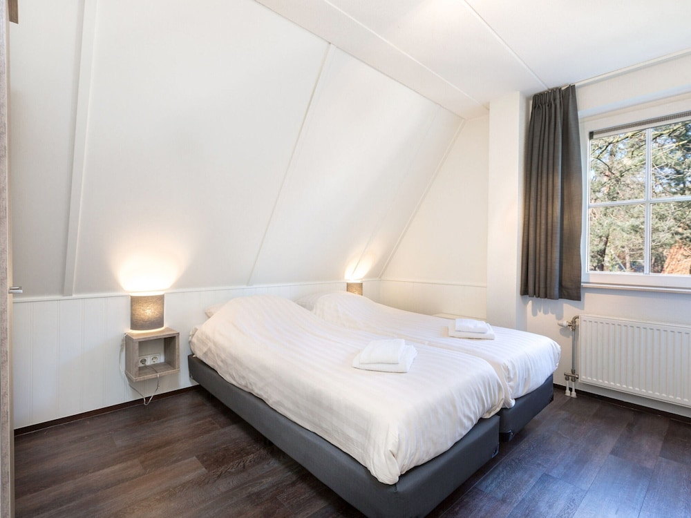 Villa photo 3