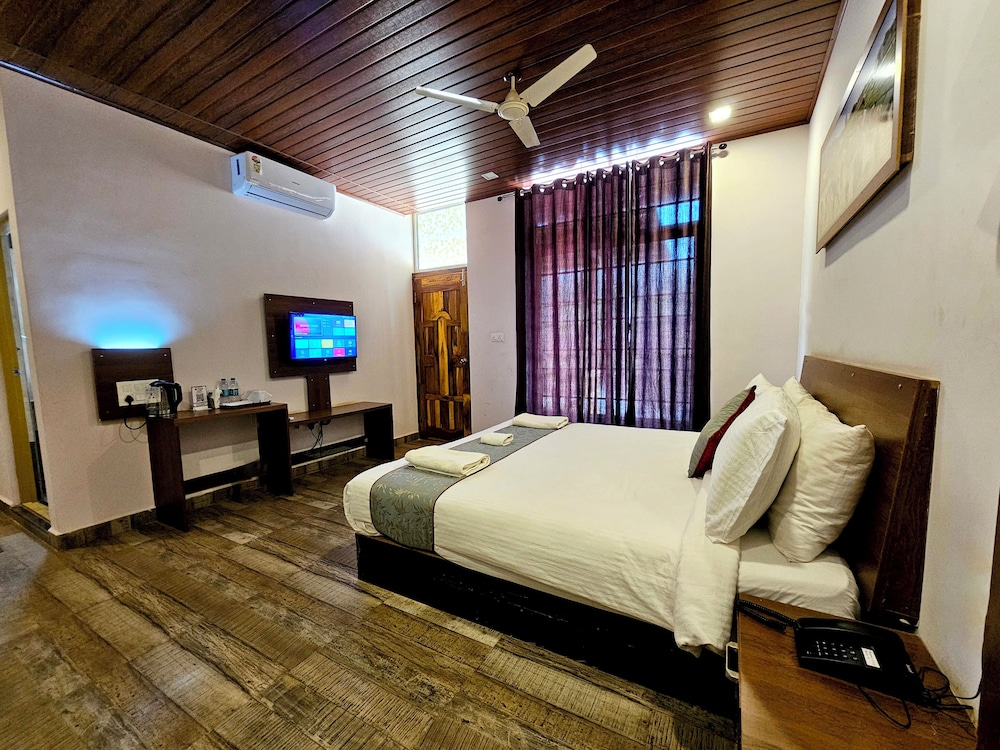 Basic Double Room, Balcony photo 1