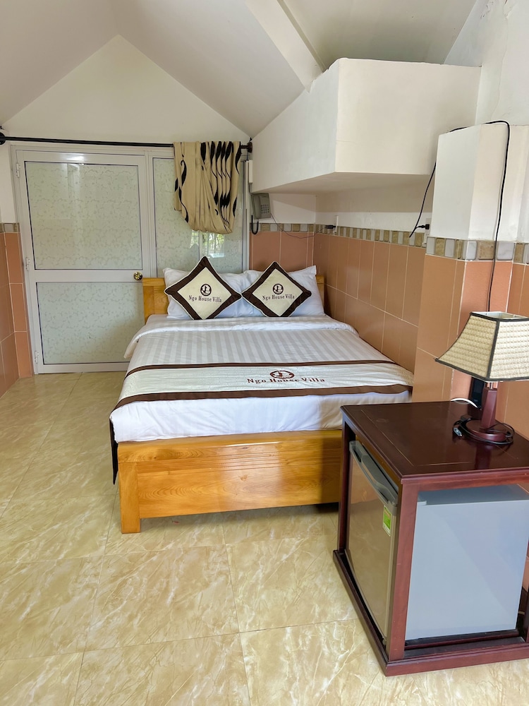 City Single Room, 1 Double Bed, City View